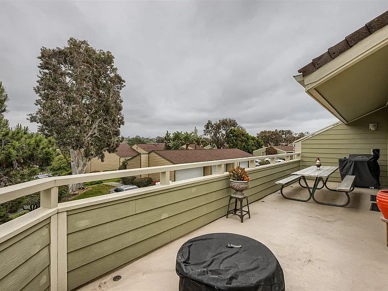 1760 Kennington Rd — Photo 15