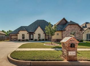 320 Old Home Pl, Yukon, OK 73099
