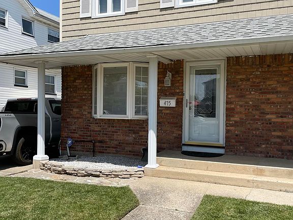 3rd image of 475 Barlow Ave