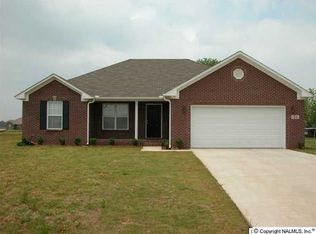 23 Willow Pl, Decatur, AL 35603