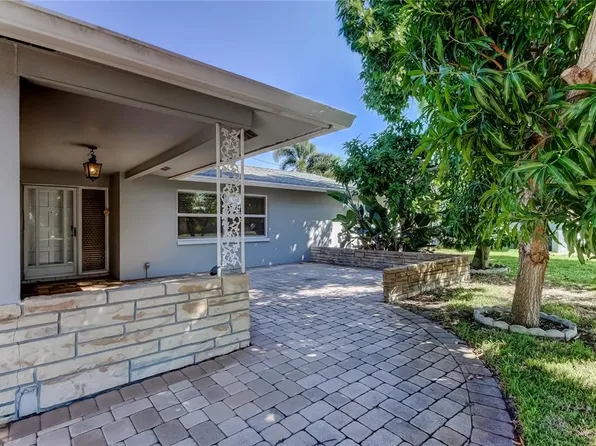 14233 102nd Ave, Largo, FL 33774