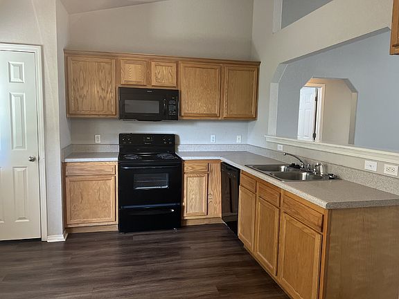 5th image of 8105 Huntington Way