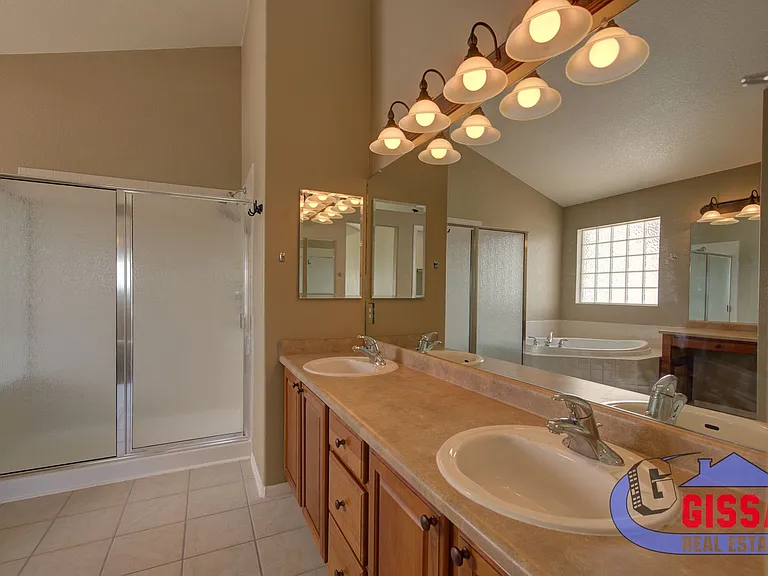 705 Witchhazel Ct — Photo 35