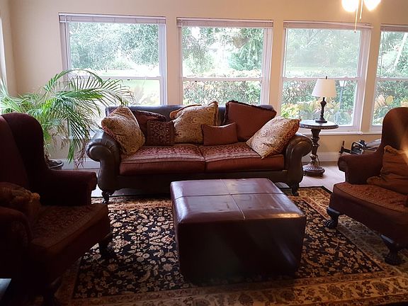 3rd image of 7213 Las Casas Dr