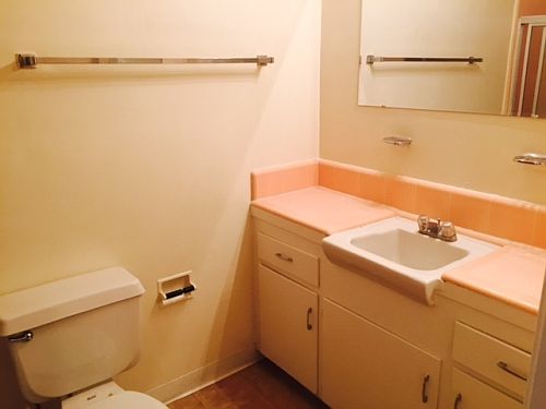 2nd image of 1220 S Barrington Ave APT 11