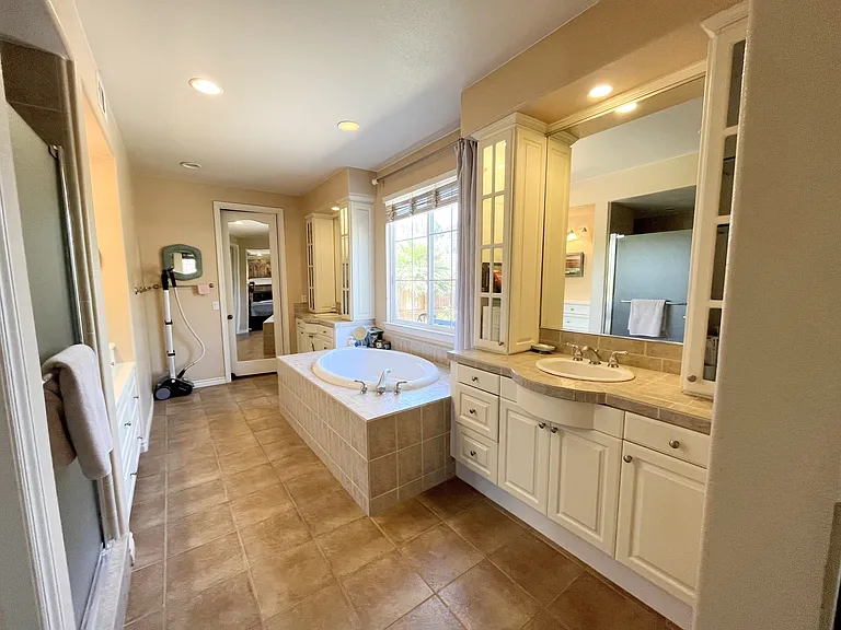 12470 Sundance Ave — Photo 13
