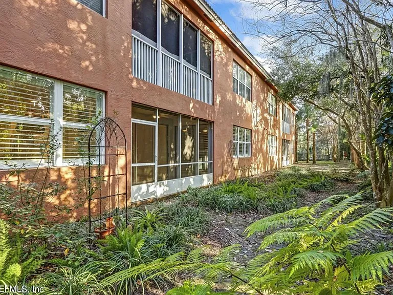 156 Hidden Palms Ln #102 — Photo 31