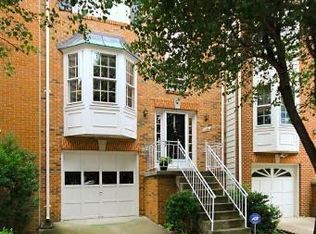 2106 Eluna Ct, Vienna, VA 22182