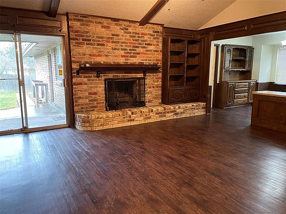 4th image of 738 Hill Terrace Dr