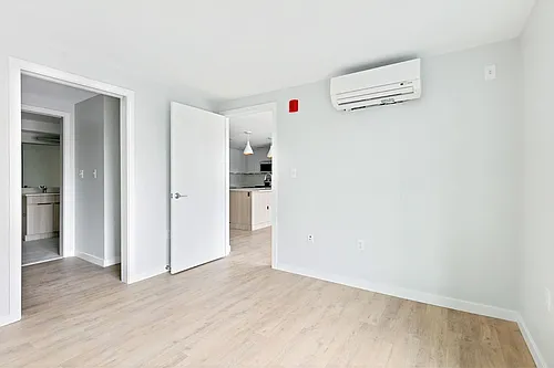 10 Soden St Photo 1