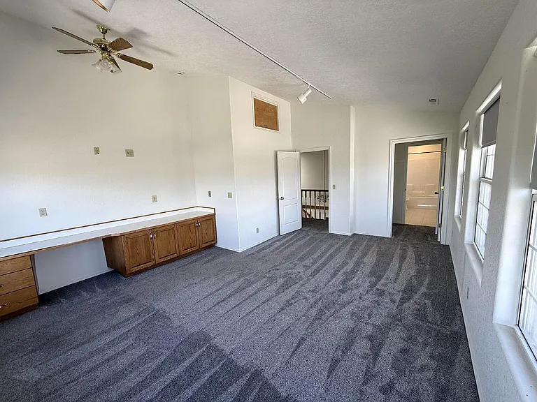 2506 W Grandview Dr — Photo 8