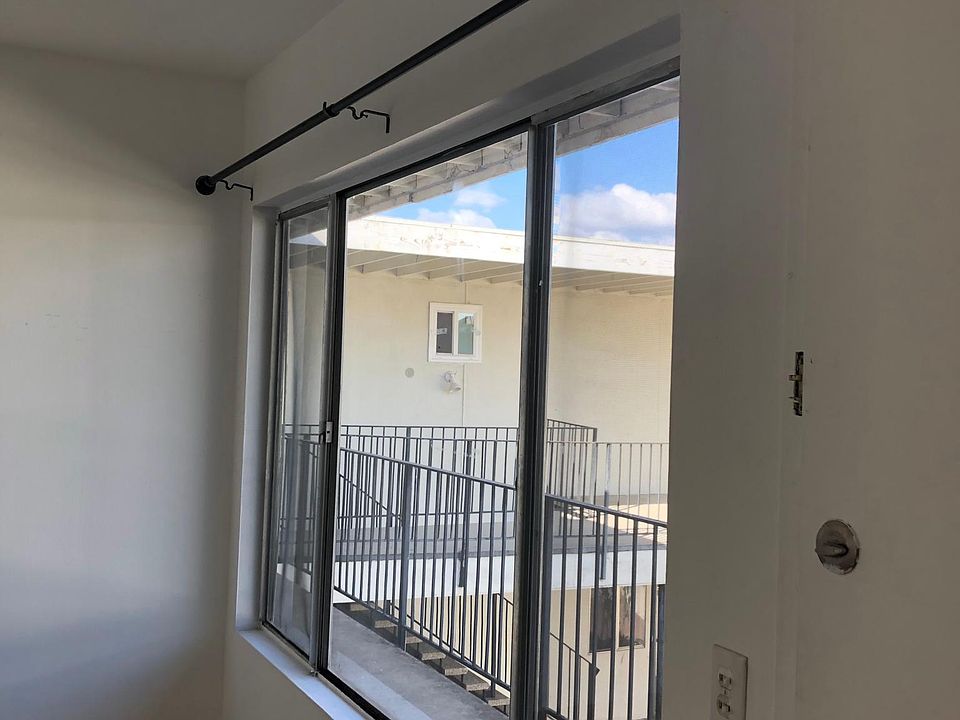 1st image of 363 Hurst Ave #0