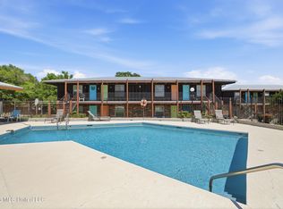 1550 E 2nd St APT R105, Pass Christian, MS 39571
