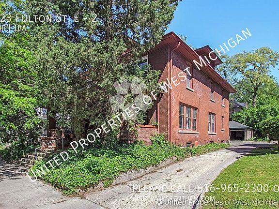 3rd image of 623 Fulton St E #2