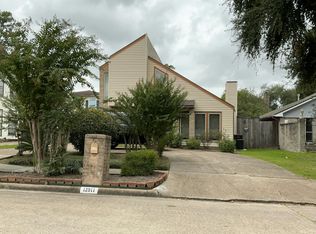 12911 Stillington Dr, Houston, TX 77015
