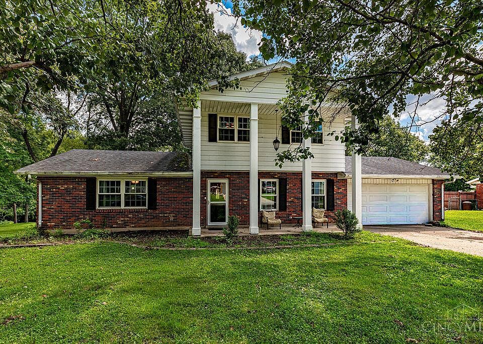 1st image of 2341 Queen Mary Ln