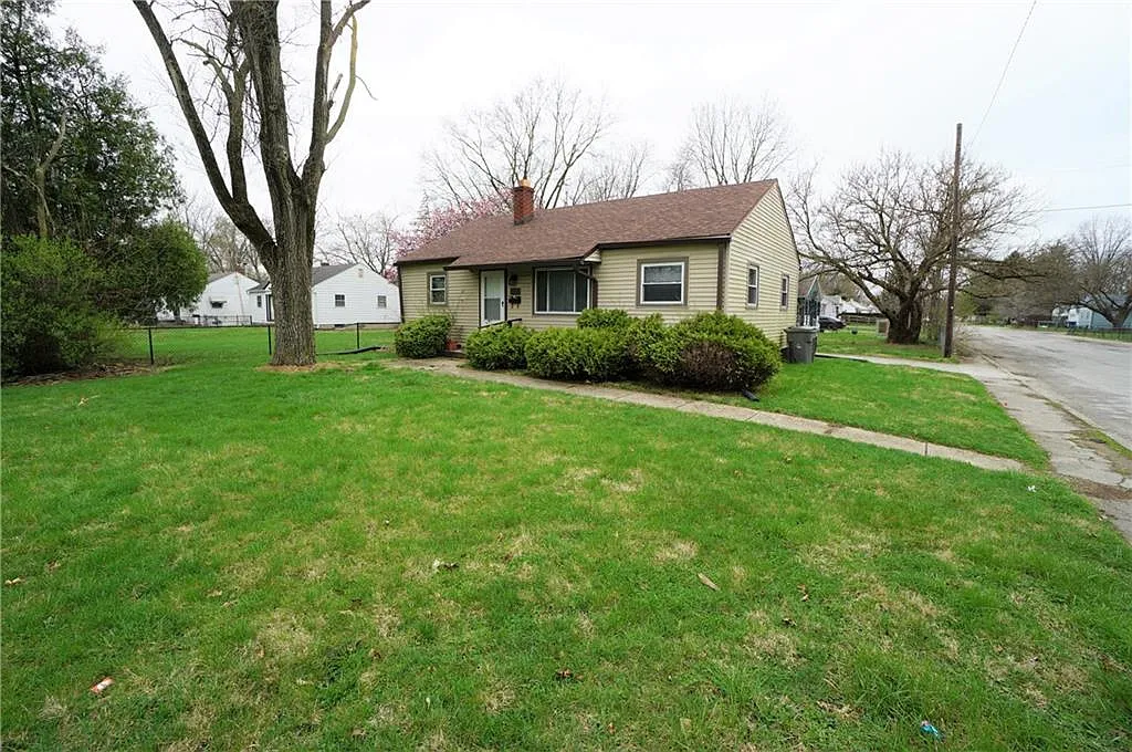 2120 Kessler Blvd photo 1
