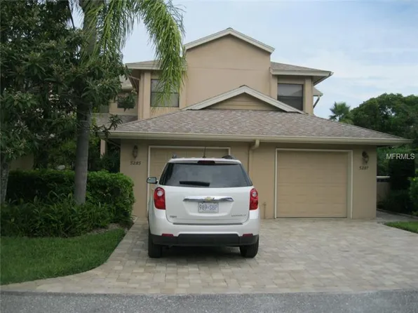 5285 Heron Way, Sarasota, FL 34231