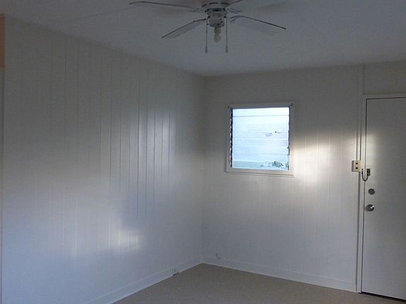 3rd image of 1701 Skyline Dr