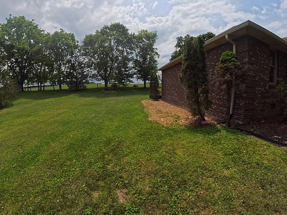5th image of 3015 Simpson Dr