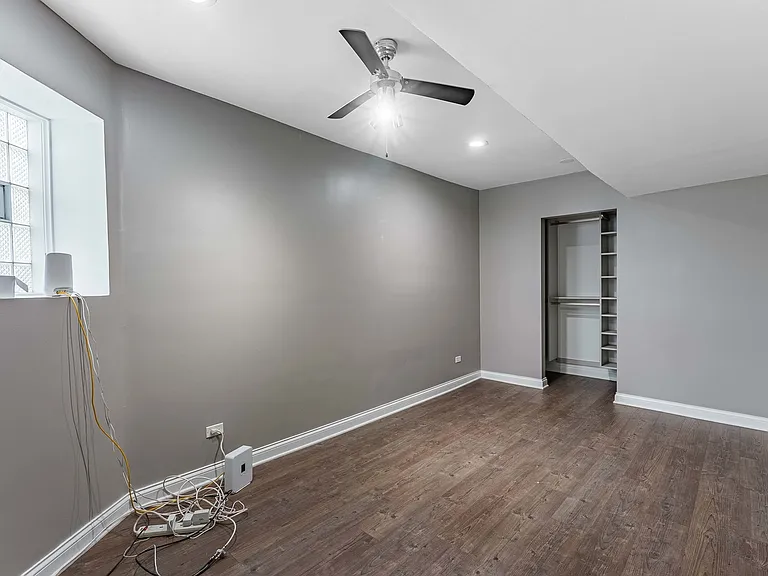 555 N Lawler Ave #G — Photo 15
