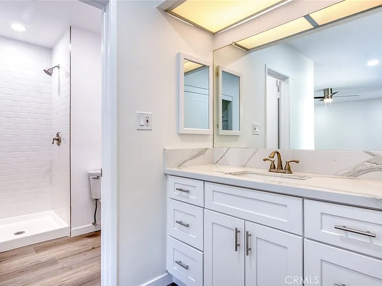 522 W Sierra Madre Blvd #B — Photo 20
