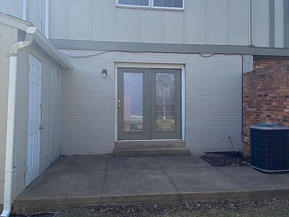 4th image of 1 Holly Ct #7B
