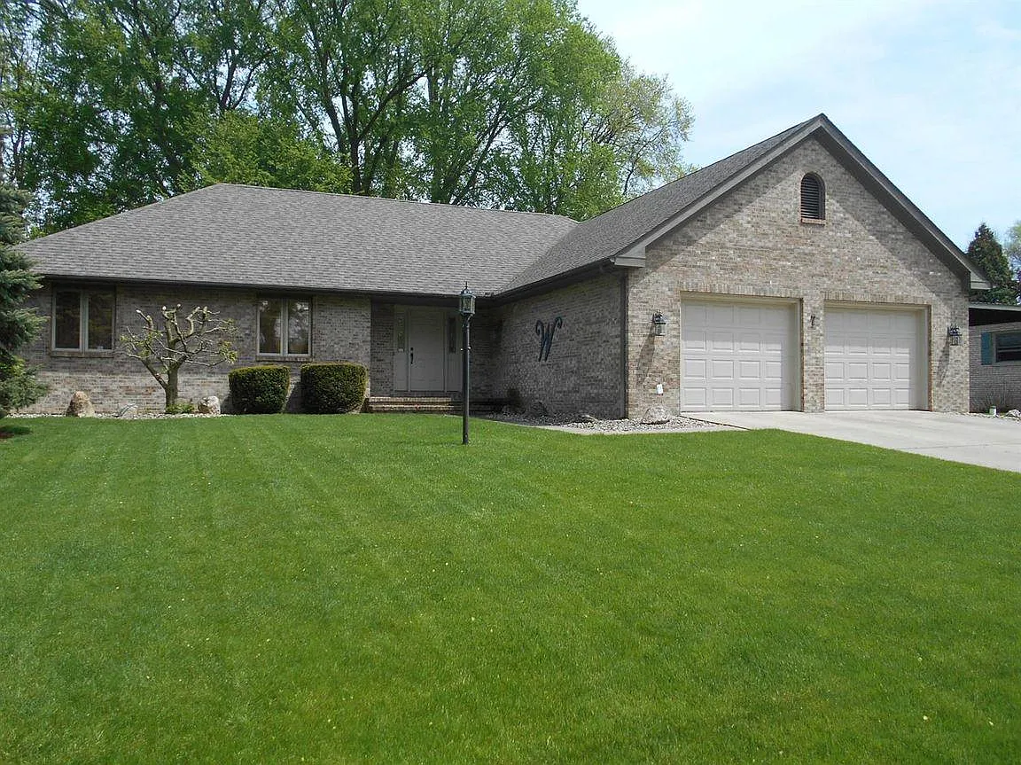 7 Clark Dr photo 1