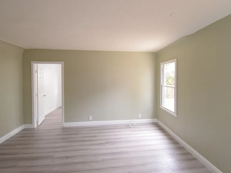 11023 Strathmore Dr — Photo 6