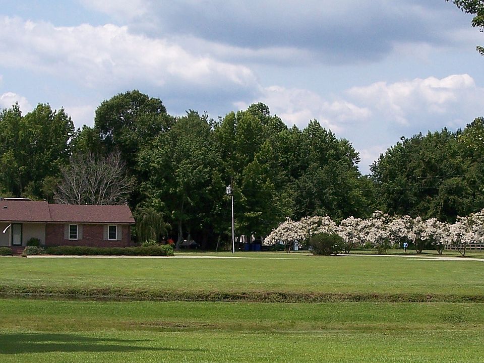 2nd image of 3248 Calvary Rd