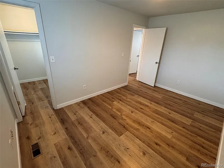 6394 S Dudley Way — Photo 7