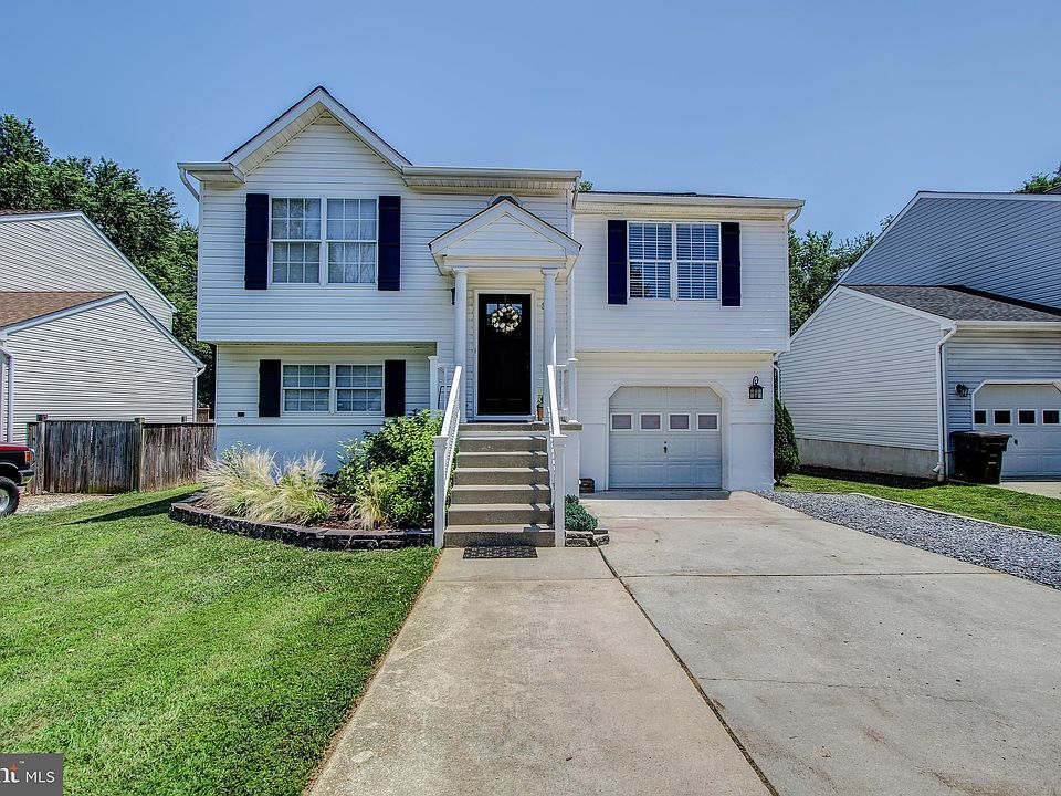 1st image of 326 Windell Ave