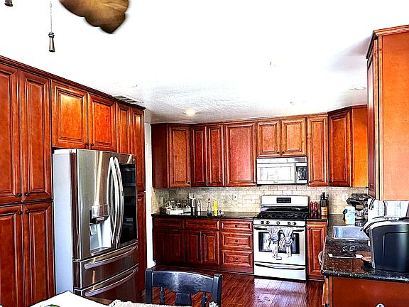 Kitchen viewed from the dining room