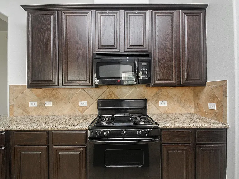 25038 Tancy Ranch Ct — Photo 17