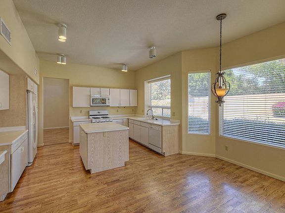 5434 E Angela Dr (11)