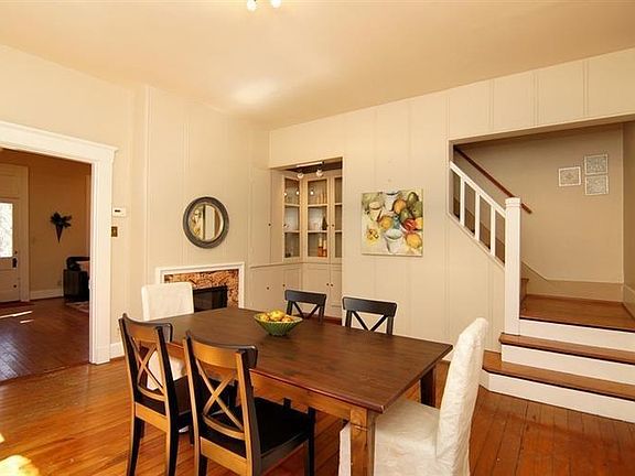 5th image of 3976 Clifton Ave