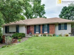 220 NW 53rd Ter, Kansas City, MO 64118