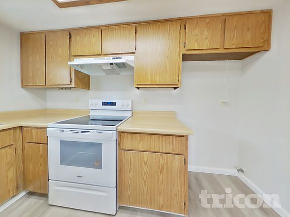 5th image of 9411 Aizenberg Cir