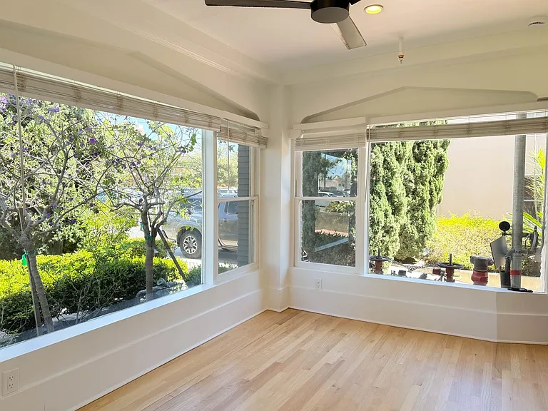4242 Campus Ave — Photo 9