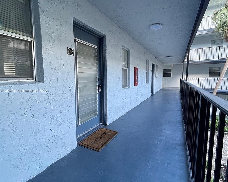 1st image of 2800 Somerset Dr APT 205J