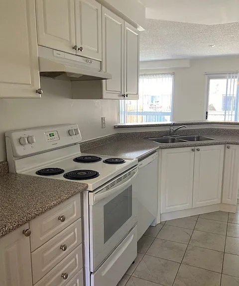 5625 Glen Erin Dr #20 — Photo 3