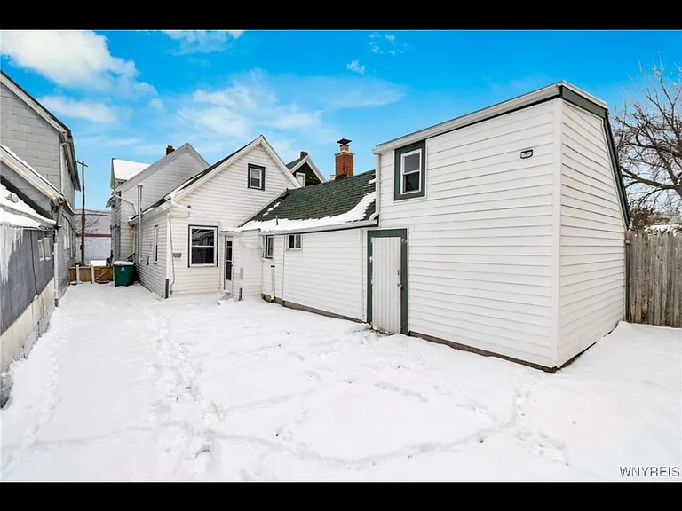 75 Mills St #2 — Photo 2