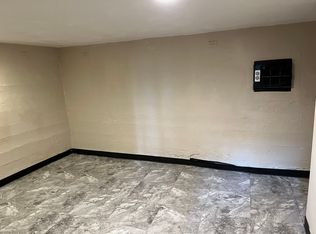 1758 Anaheim Ave #B, Costa Mesa, CA 92627