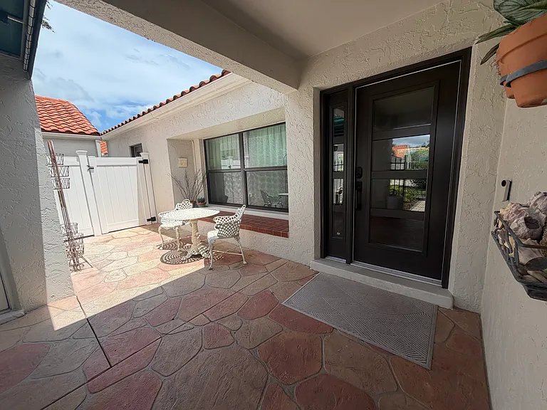 802 Reef Point Cir — Photo 21