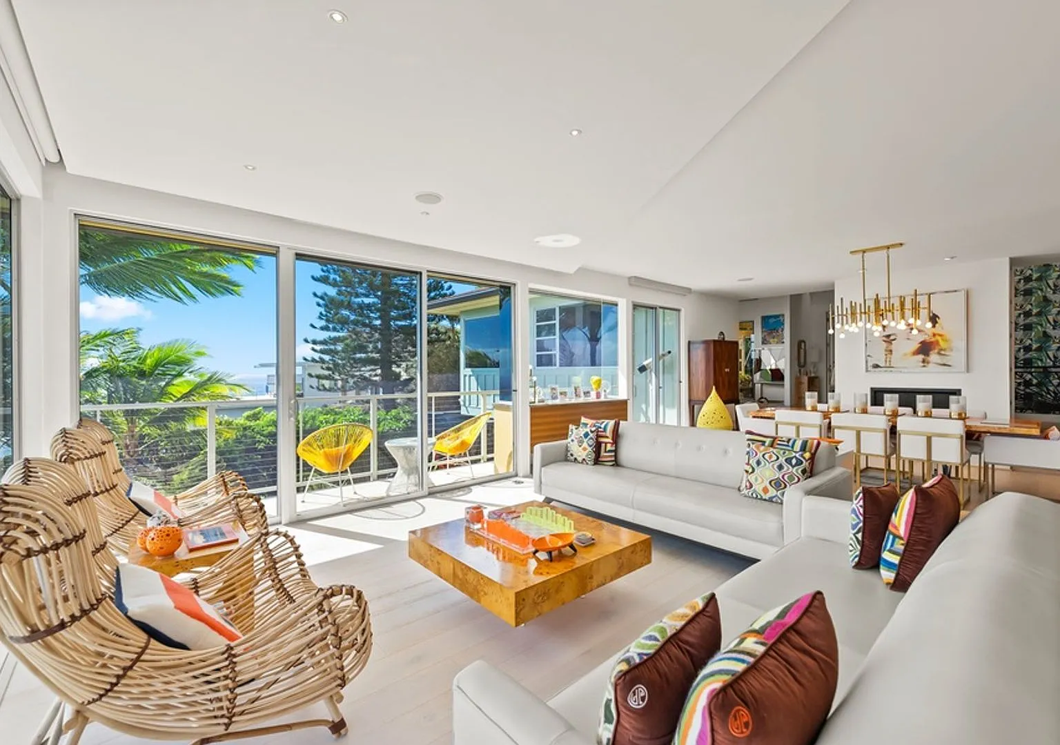 Kahala Hills Estate: Luxe Oceanview Villa w/ Infinity Pool, Gym & Views — Photo 4