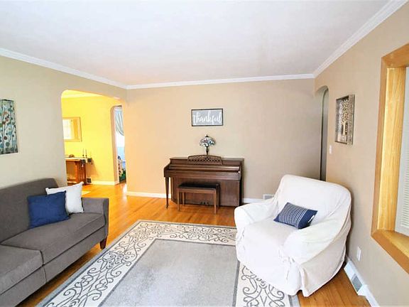 5th image of 1019 21st St