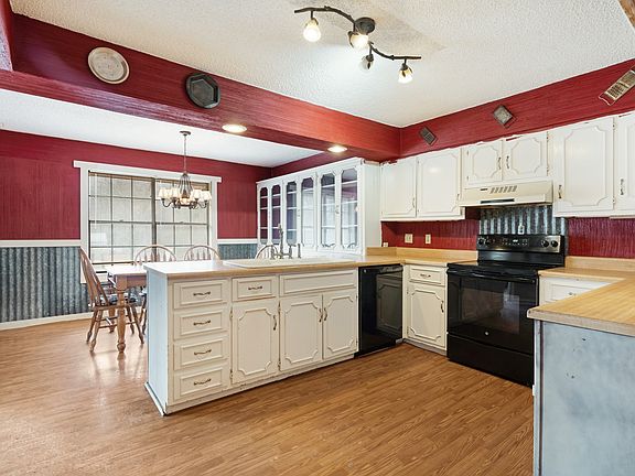 5th image of 595 County Road 45300