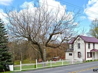 3720 Carlisle Rd, Gardners, PA 17324