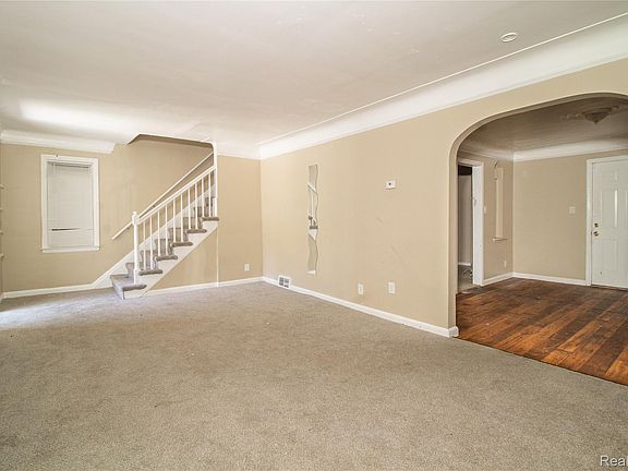 5th image of 13104 Longview St