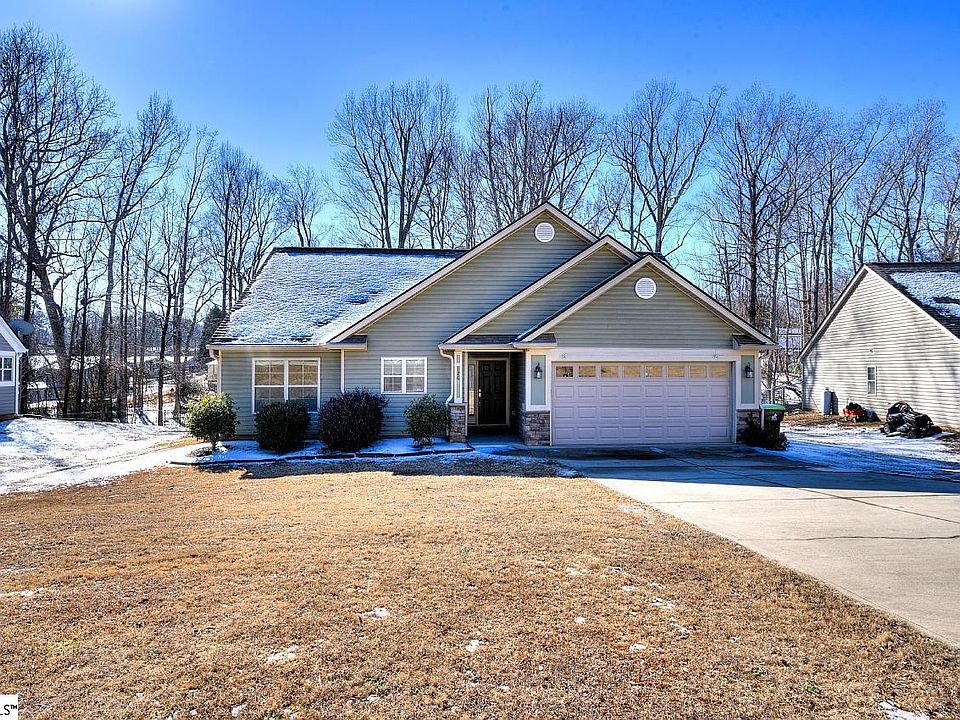 1st image of 126 Brookwood Creek Dr